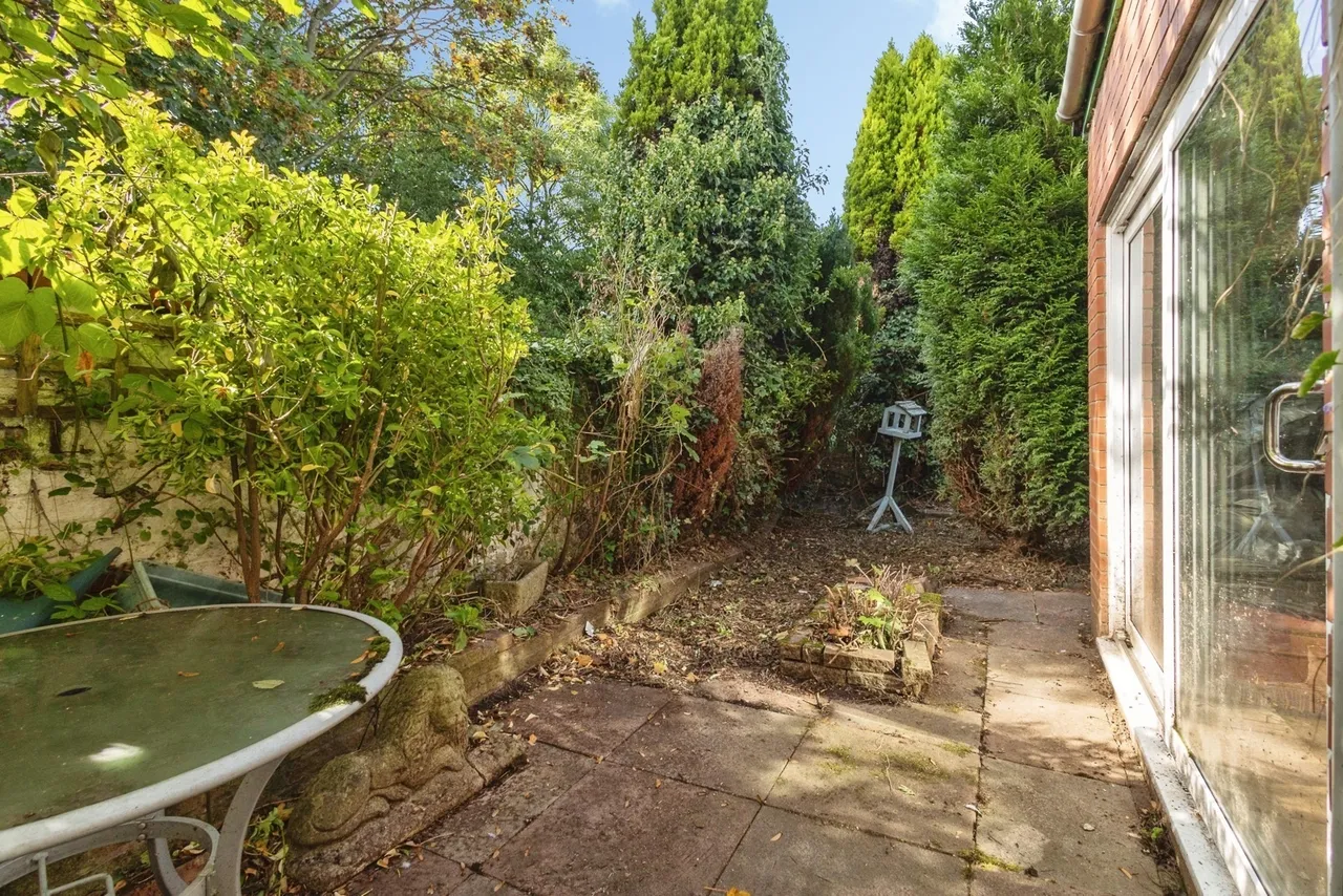 Haughton Green Road, Denton, M34, photo 18