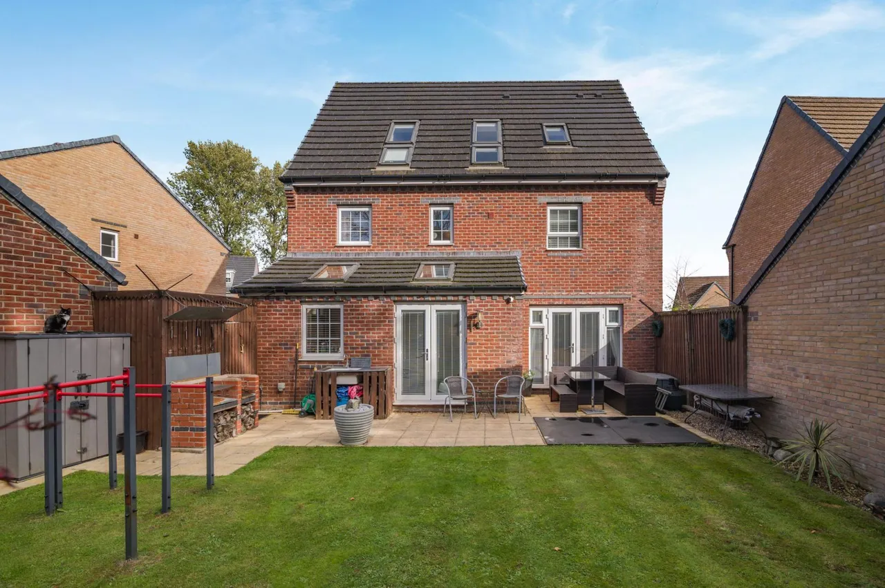 Ty'n-Y-Gollen Court, St. Mellons, CF3, photo 23