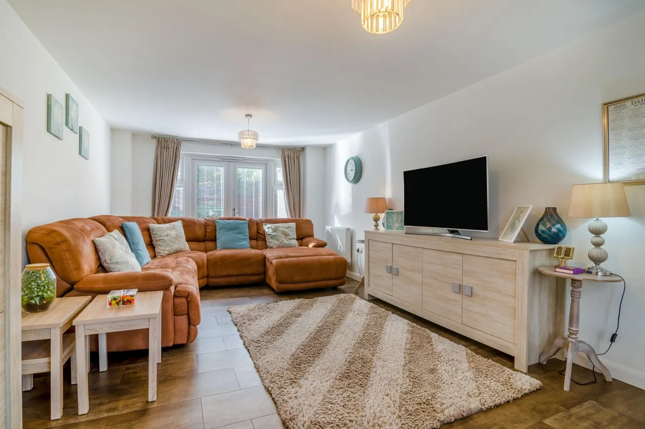 Ty'n-Y-Gollen Court, St. Mellons, CF3, photo 7