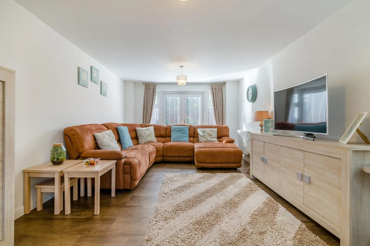 Ty'n-Y-Gollen Court, St. Mellons, CF3, photo 9