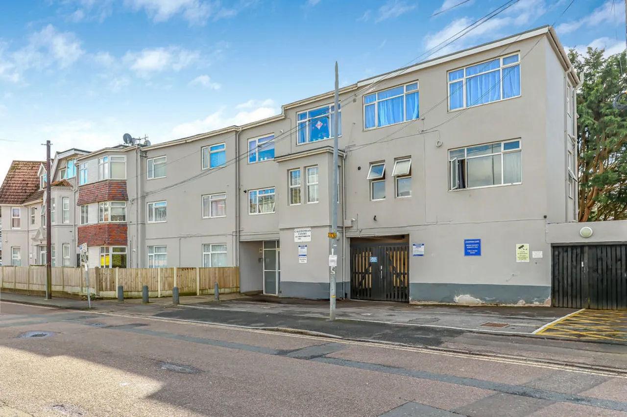 1 bed flat for sale — Christchurch Road, Bournemouth