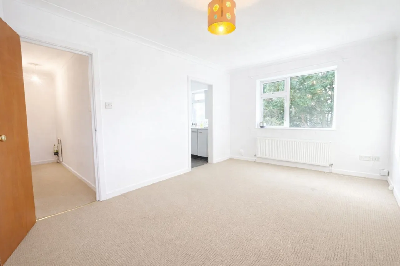 Christchurch Road, Bournemouth, photo 6