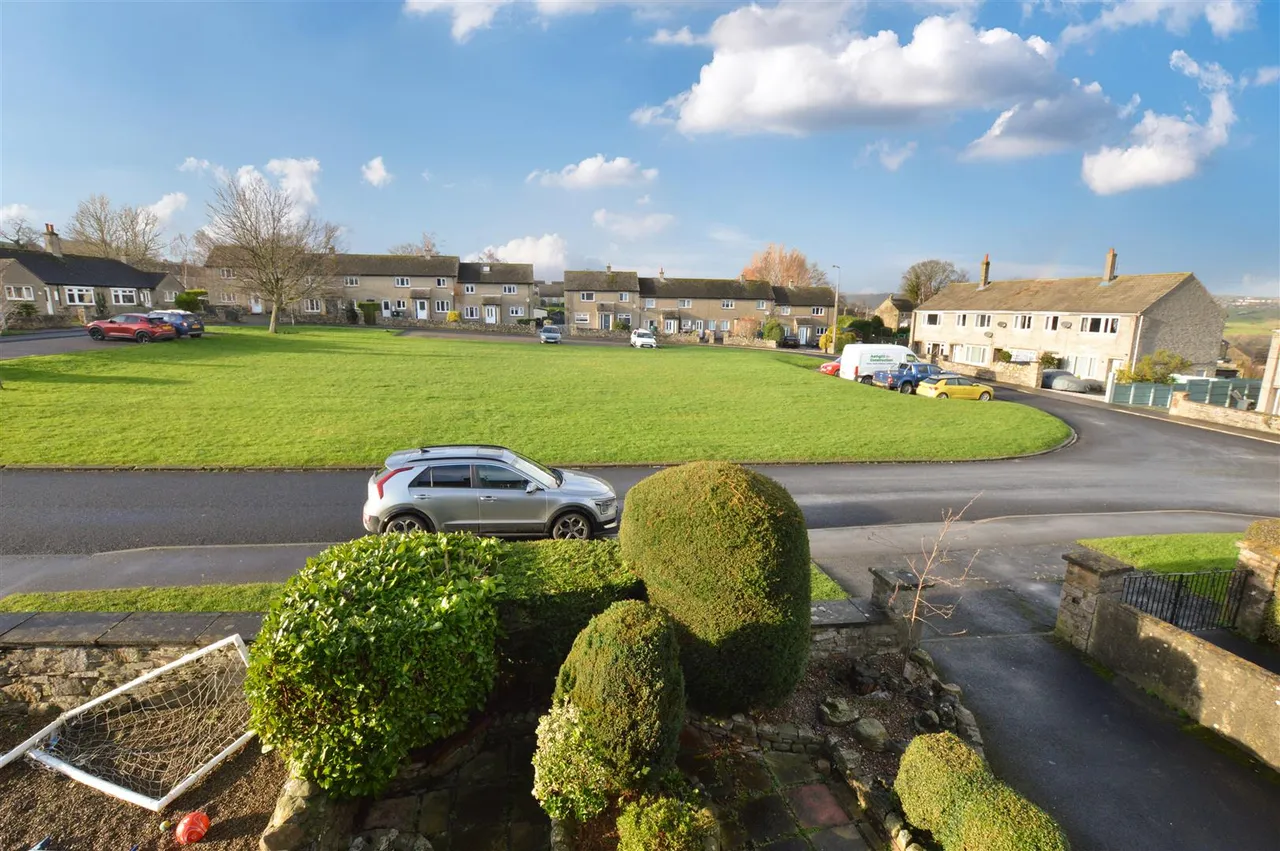 Park Lane, Middleham, photo 5