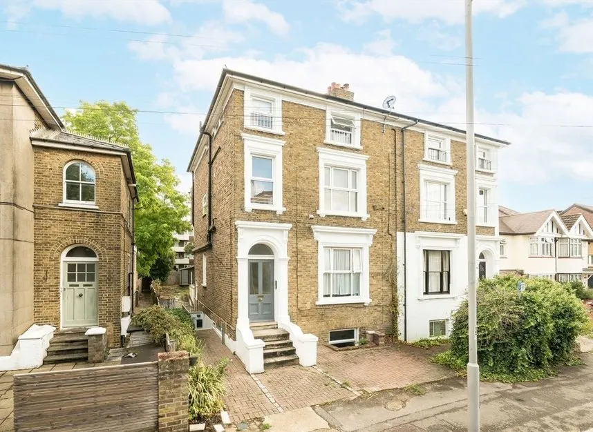 2 bed flat for sale — King Charles Road, Surbiton, KT5