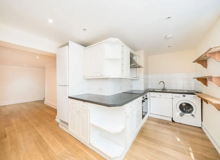 King Charles Road, Surbiton, KT5, photo 3