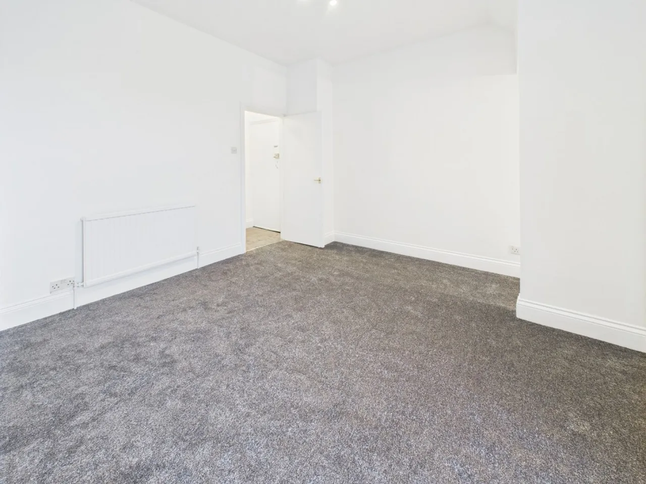 Ashford Road, Mutley, photo 7