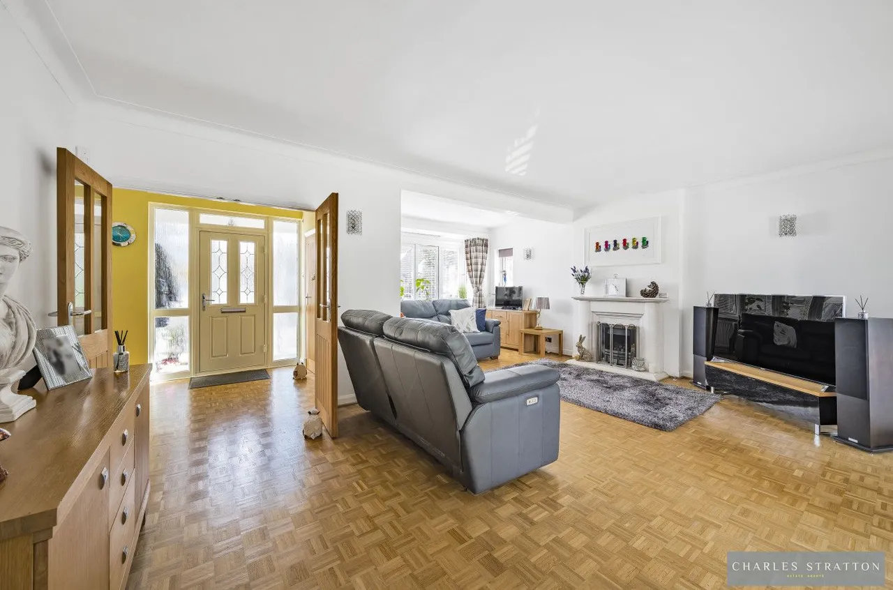 Brook Close, Romford, Essex, RM2 5QU, photo 6