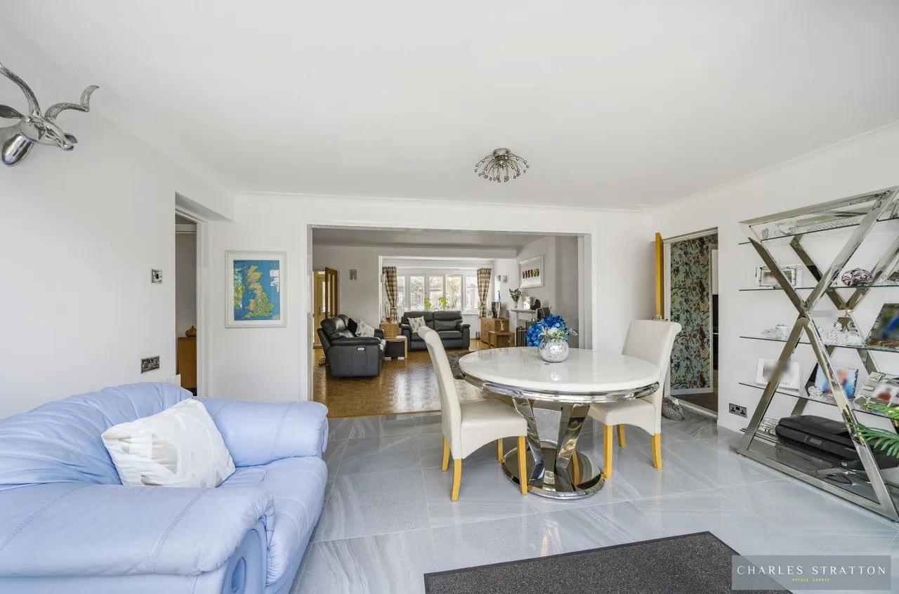 Brook Close, Romford, Essex, RM2 5QU, photo 10