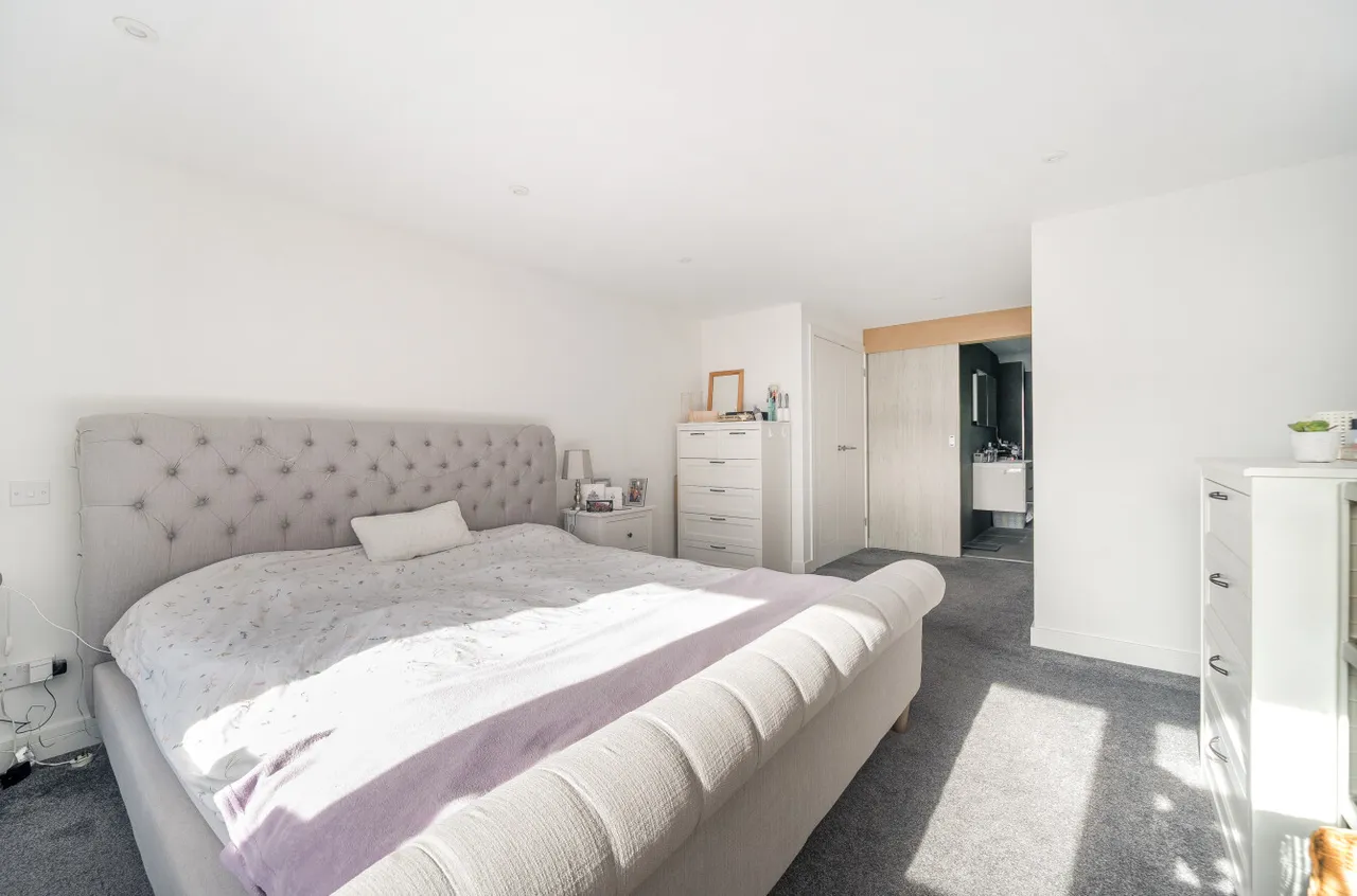 Upper Chobham Road, Camberley, Surrey, GU15 1EE, photo 16