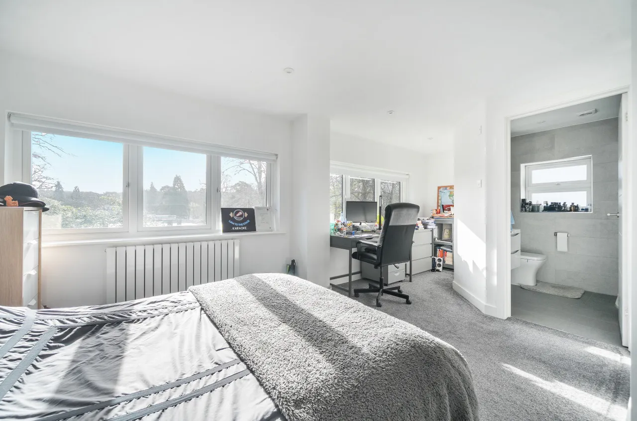 Upper Chobham Road, Camberley, Surrey, GU15 1EE, photo 14