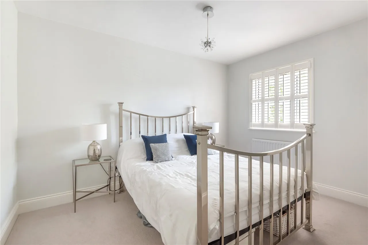 Coltsfoot Close, Burghfield Common, Reading, Berkshire, RG7 3JT, photo 5