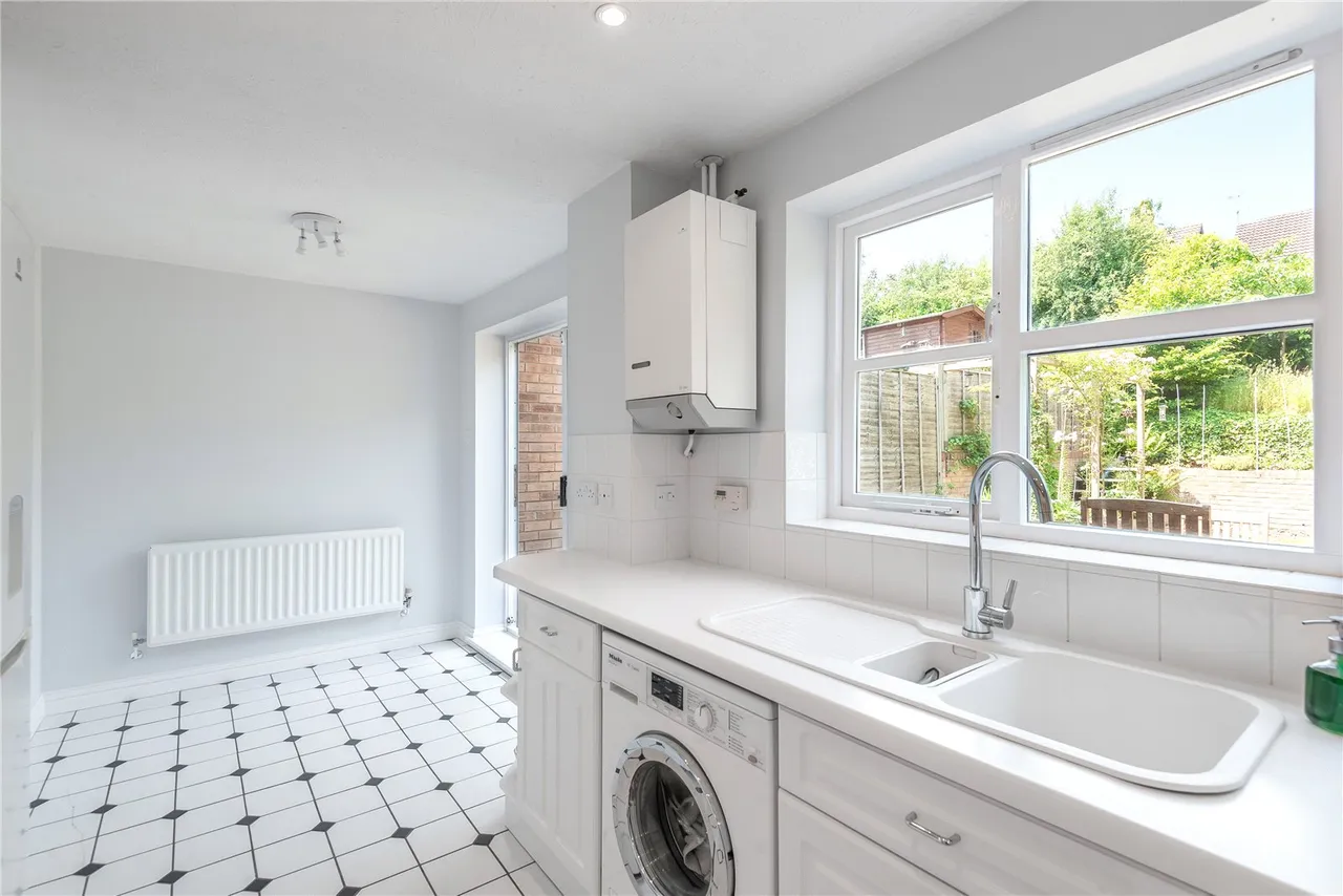 Coltsfoot Close, Burghfield Common, Reading, Berkshire, RG7 3JT, photo 11