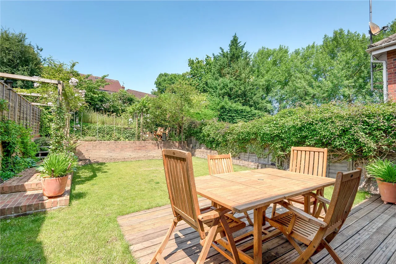 Coltsfoot Close, Burghfield Common, Reading, Berkshire, RG7 3JT, photo 7