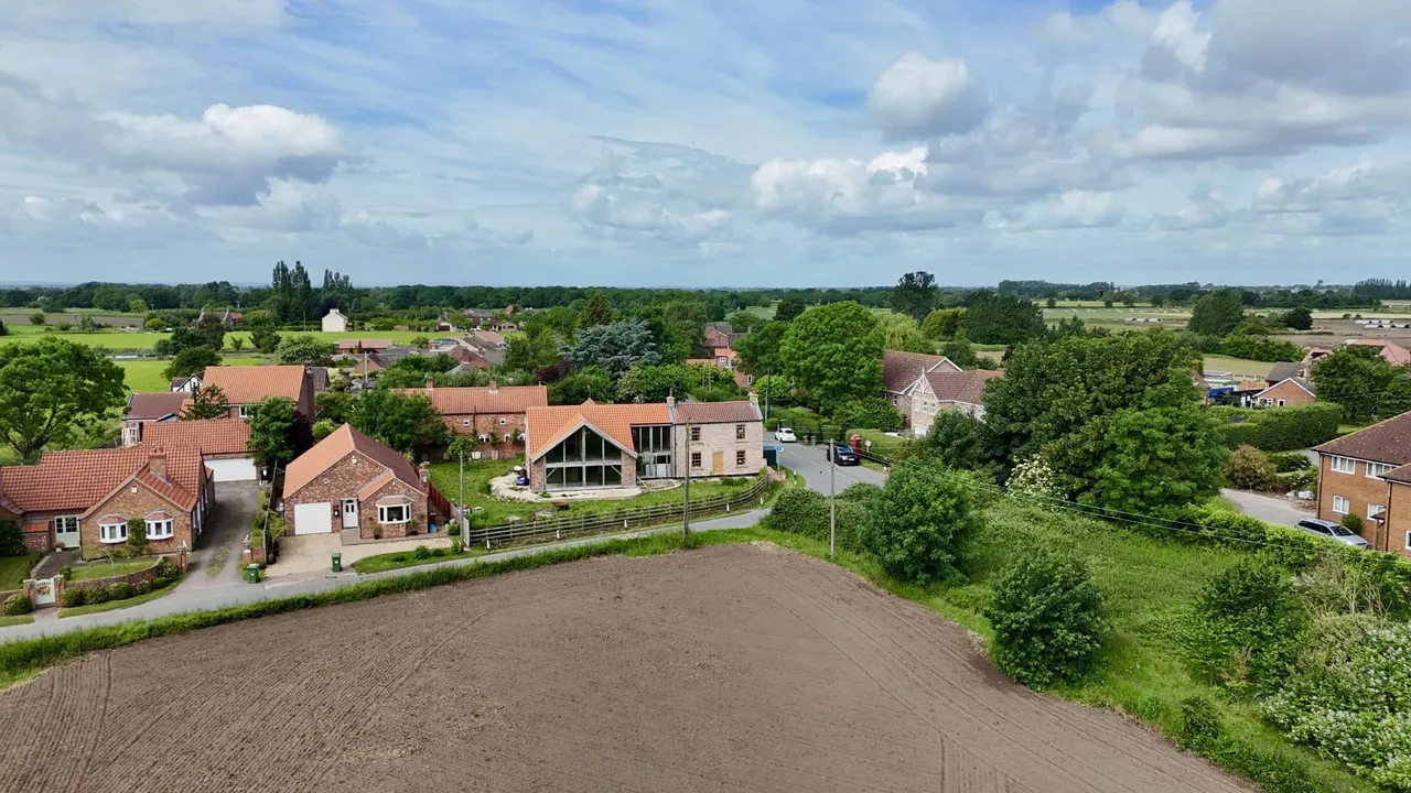 3 bed house for sale, Belshaw Lane, Belton, DN9