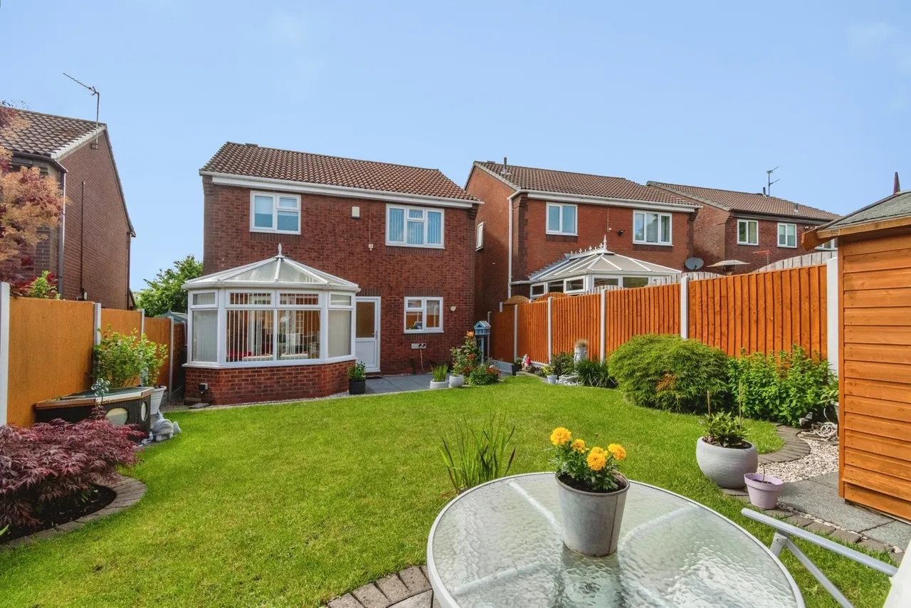 3 bed house for sale — Van Gogh Close, Cannock, Staffordshire, WS11