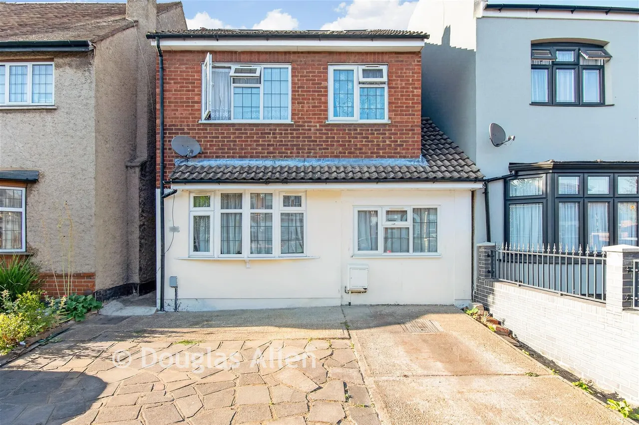 4 bed house for sale, Green Lane, Ilford, IG3