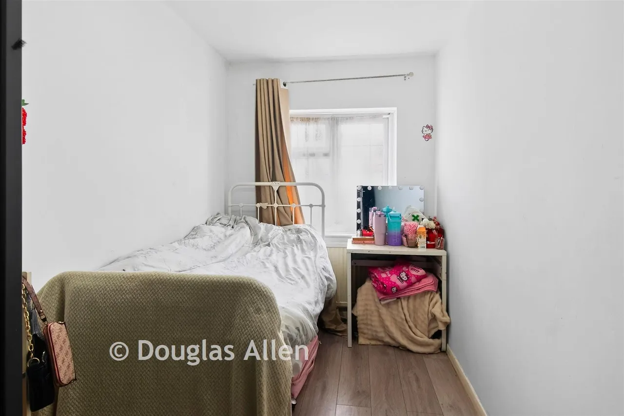 Green Lane, Ilford, IG3, photo 9