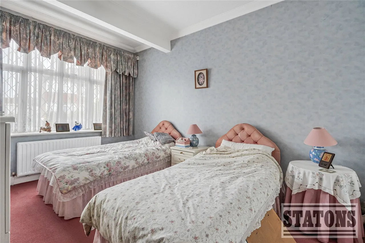 Ashurst Road, Cockfosters, Barnet, EN4 9LG, photo 4