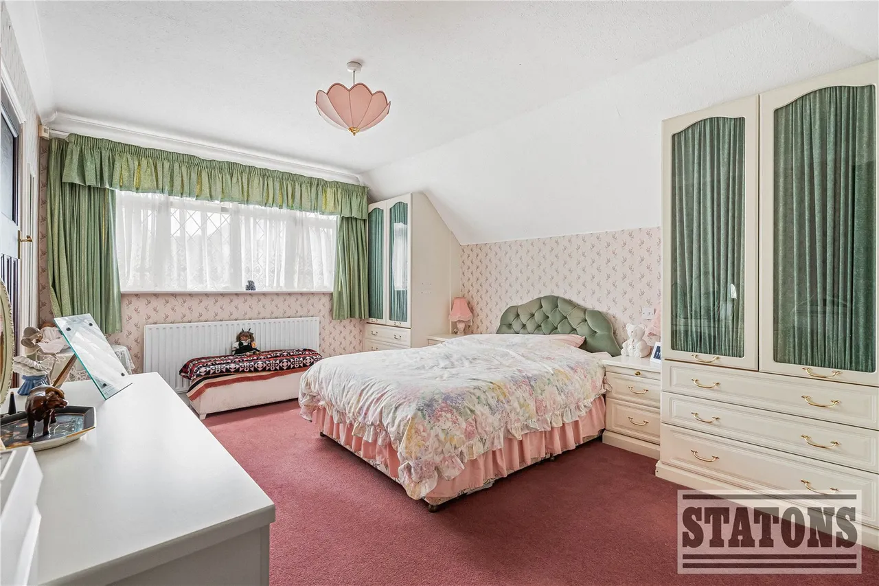 Ashurst Road, Cockfosters, Barnet, EN4 9LG, photo 13