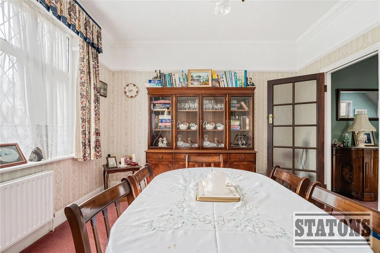 Ashurst Road, Cockfosters, Barnet, EN4 9LG, photo 10