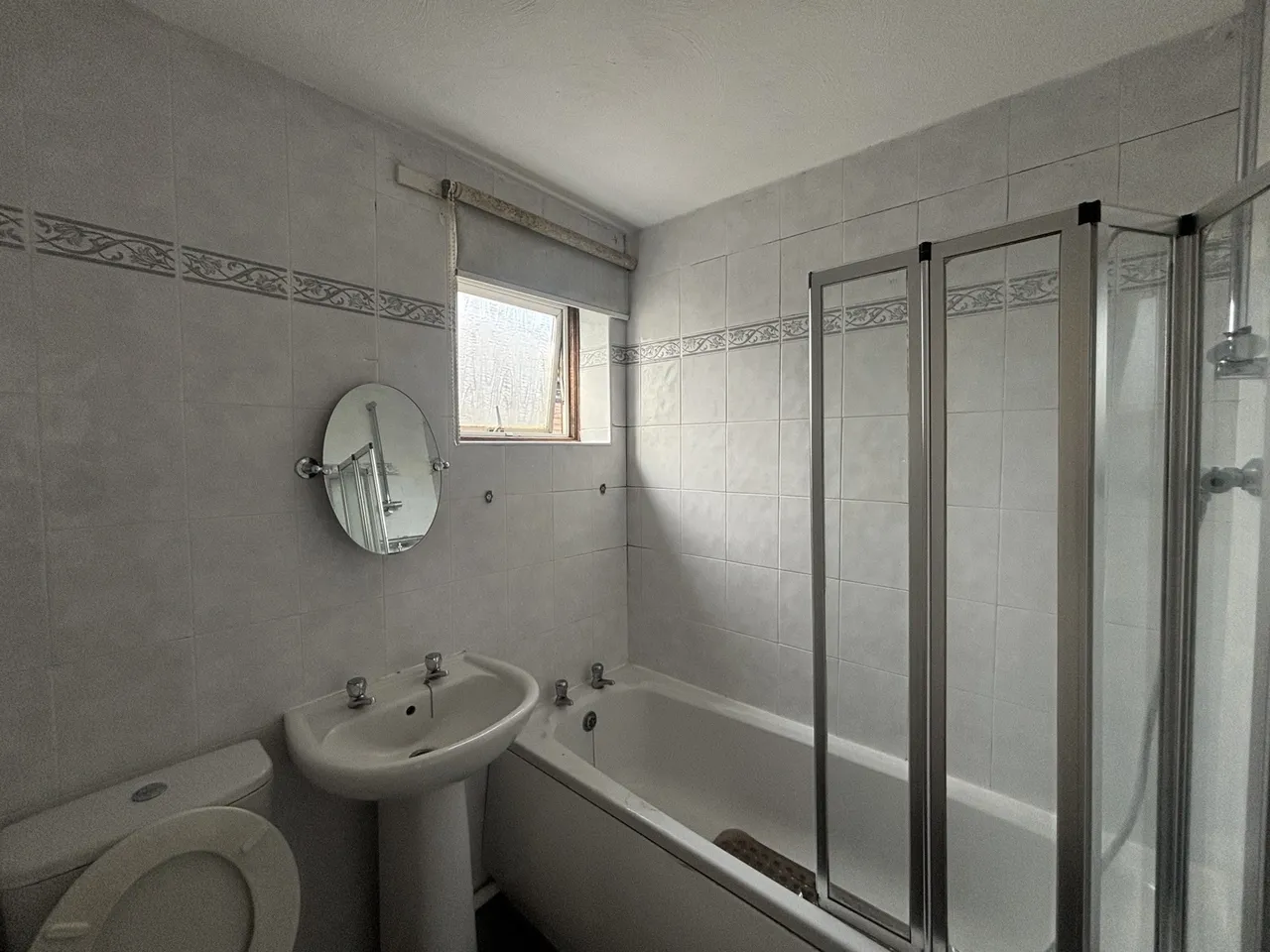 Buckingham Gate, Eaglestone, photo 8