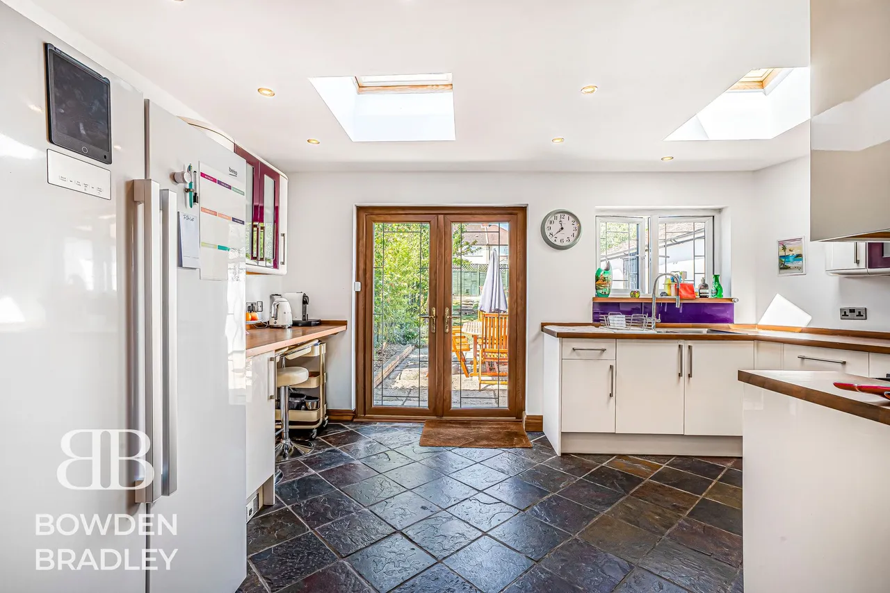 Colvin Gardens, Hainault, IG6, photo 35