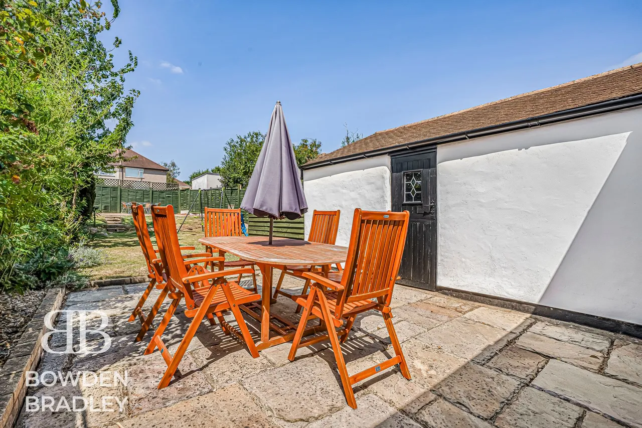 Colvin Gardens, Hainault, IG6, photo 20