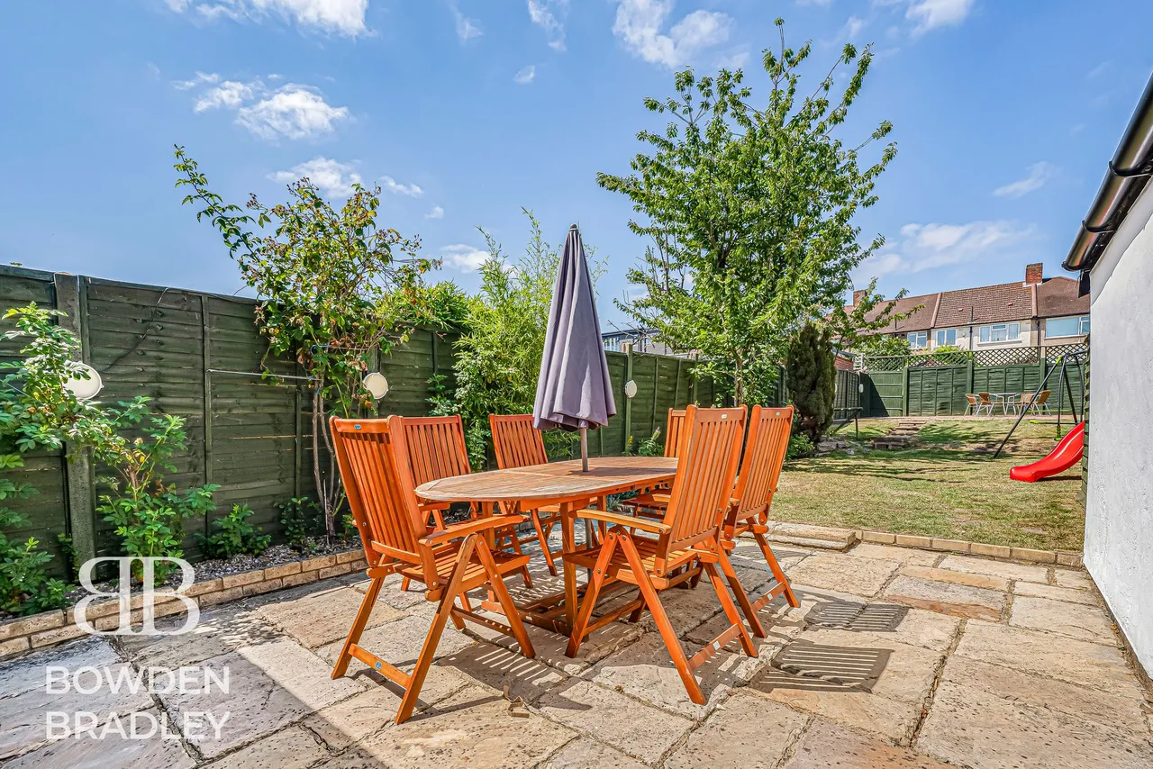 Colvin Gardens, Hainault, IG6, photo 21