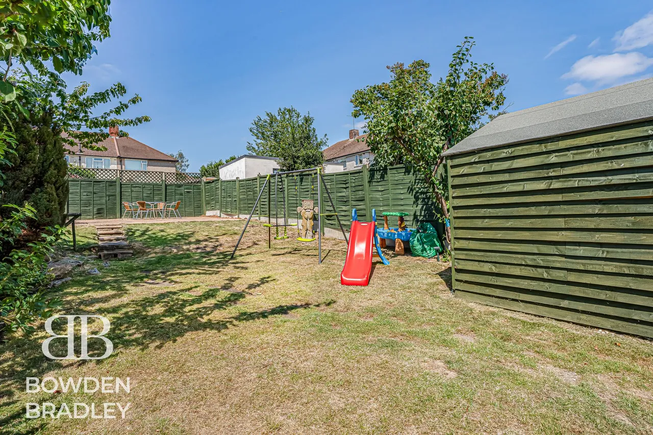 Colvin Gardens, Hainault, IG6, photo 49