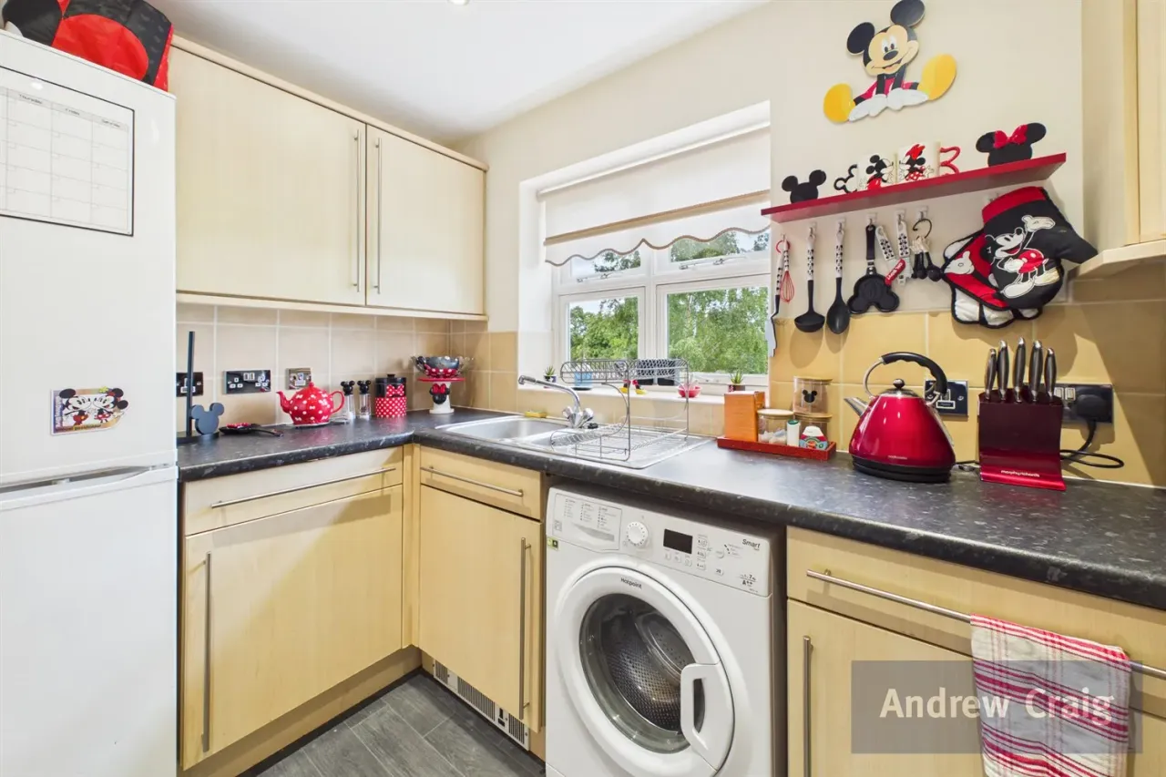 Alexandra House, Victoria Court, SR2, photo 4