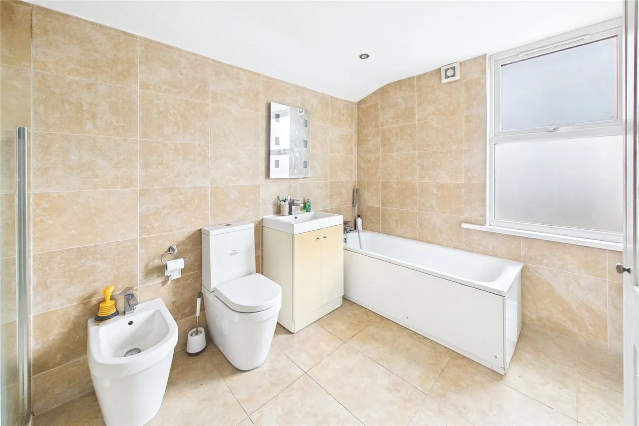 Railton Road, London, SE24, photo 4