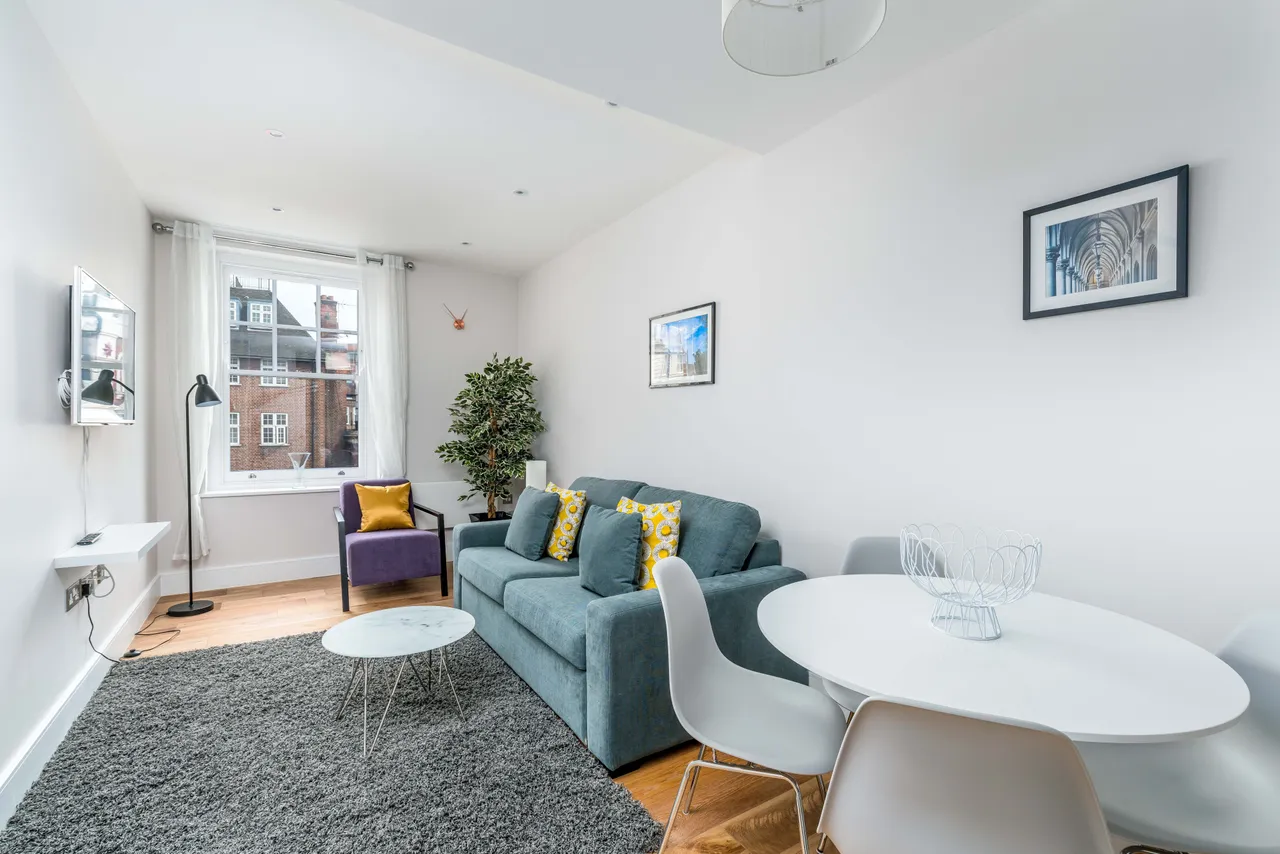 1 bed flat to rent, Finchley Road, London, NW3