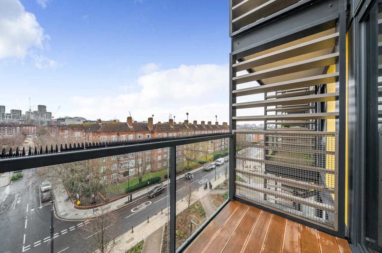 Bloemfontein Road, London, W12, photo 4