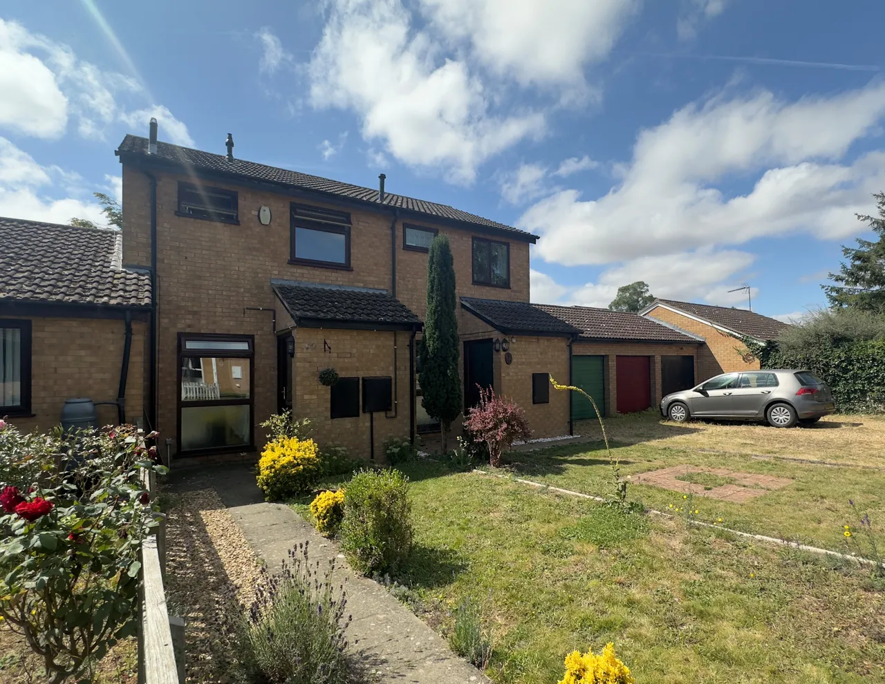 2 bed house to rent, Windsor Gardens, Somersham, PE28