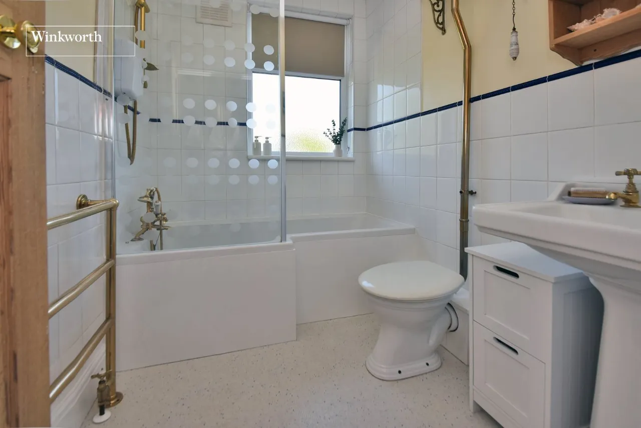 Braemar Road, Worcester Park, KT4, photo 9