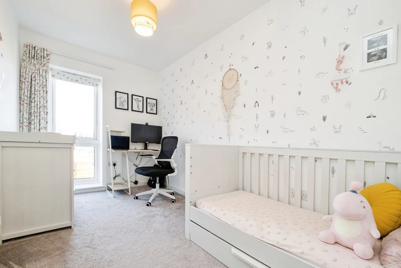 Finlay Gardens, Hornchurch, RM12, photo 10