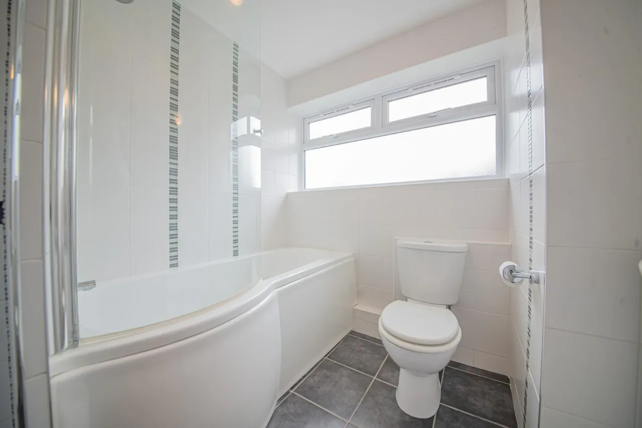 Ashdown Road, Chandler's Ford, Eastleigh, SO53 5QZ, photo 9
