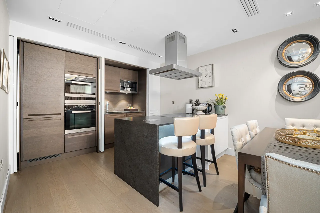 Radnor Terrace, London, W14, photo 5