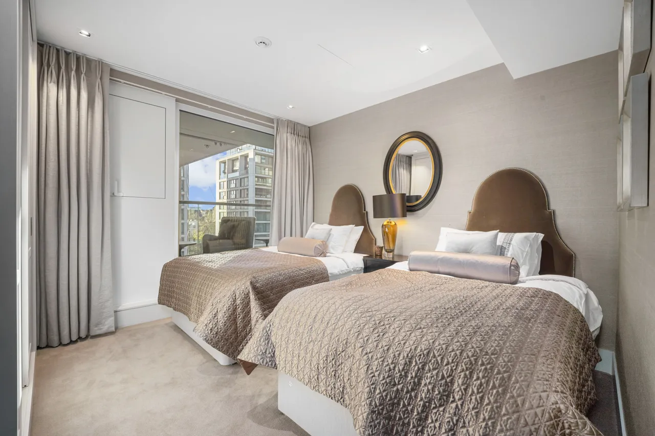 Radnor Terrace, London, W14, photo 15