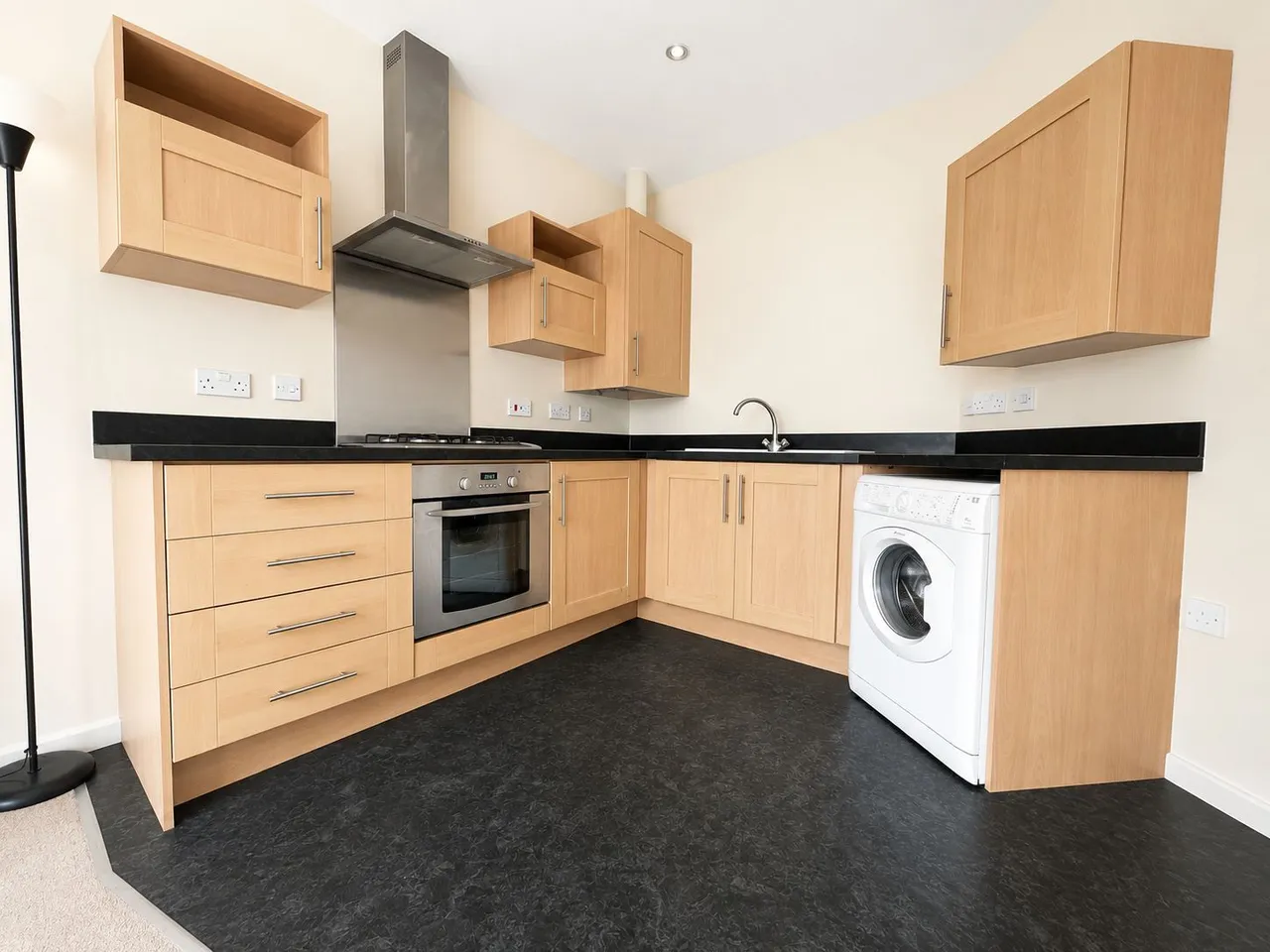 Manorhouse Close, Walsall, WS1, photo 5