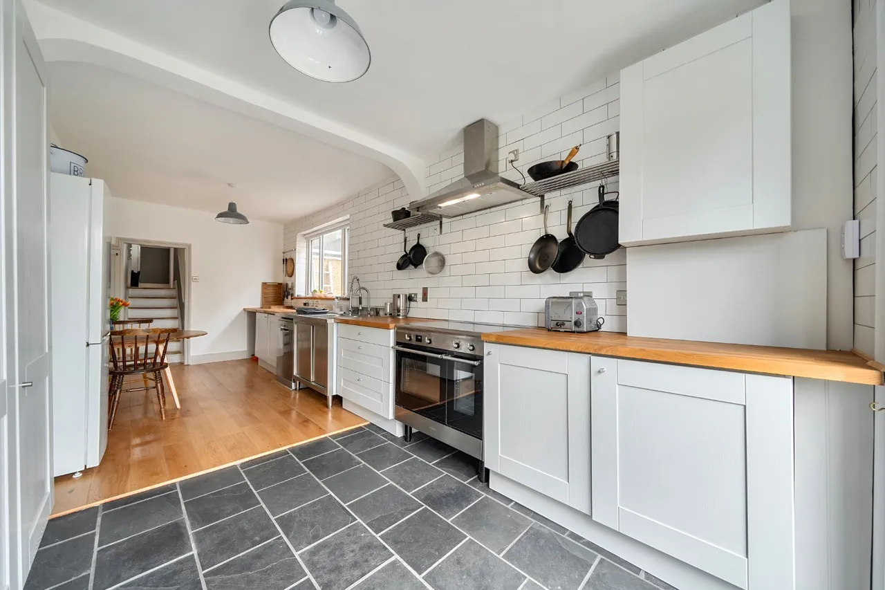 Plum Lane, Woolwich, London, SE18, photo 9