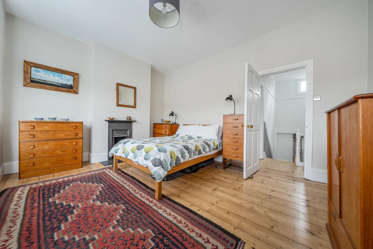 Plum Lane, Woolwich, London, SE18, photo 8