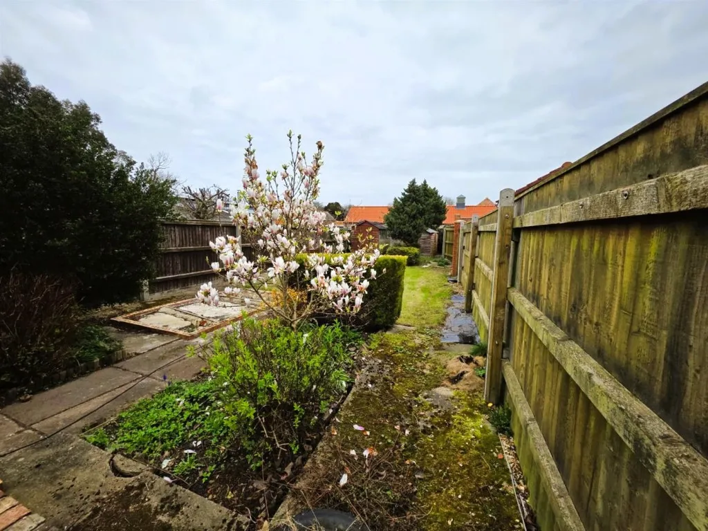 Tetney Road, Humberston, DN36, photo 17