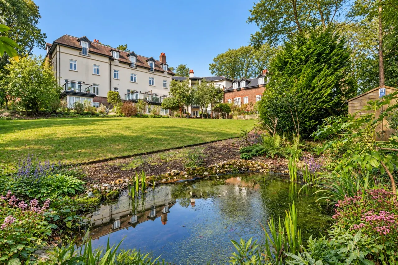 Kings Crescent, Winchester, SO22, photo 2