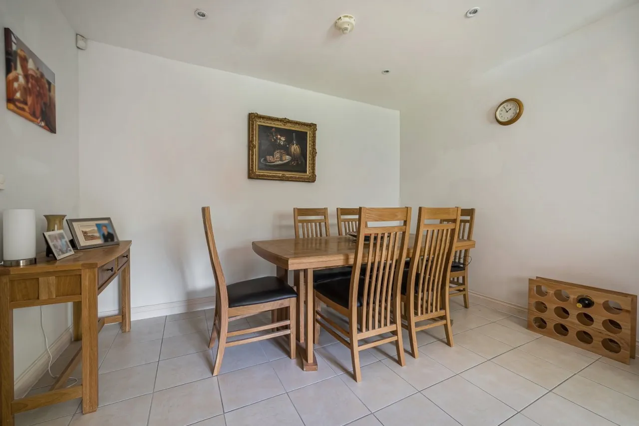 Kings Crescent, Winchester, SO22, photo 7
