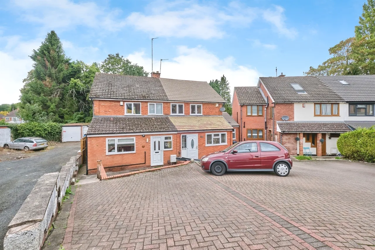 3 bed house for sale — Wheaton Vale, Birmingham