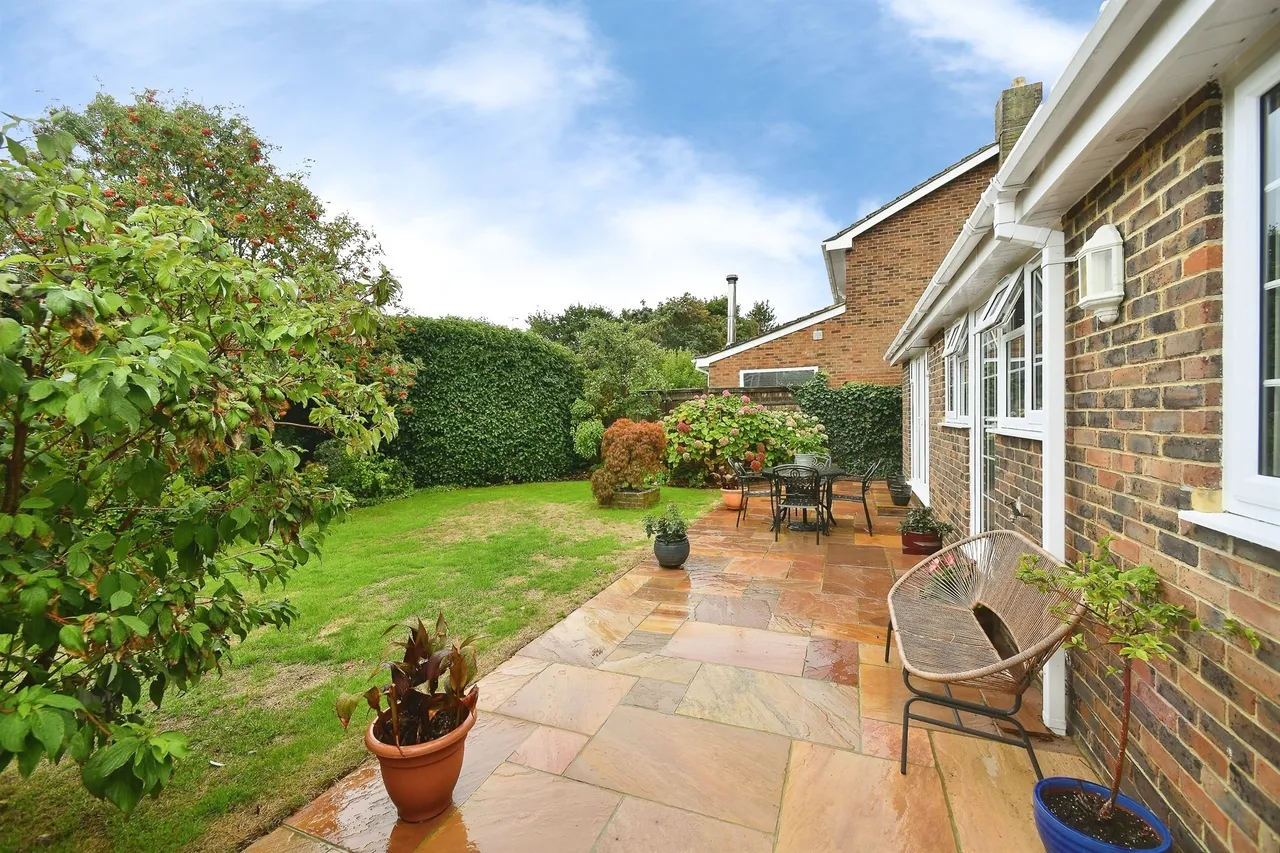 Mount Caburn Crescent, Peacehaven, BN10, photo 14