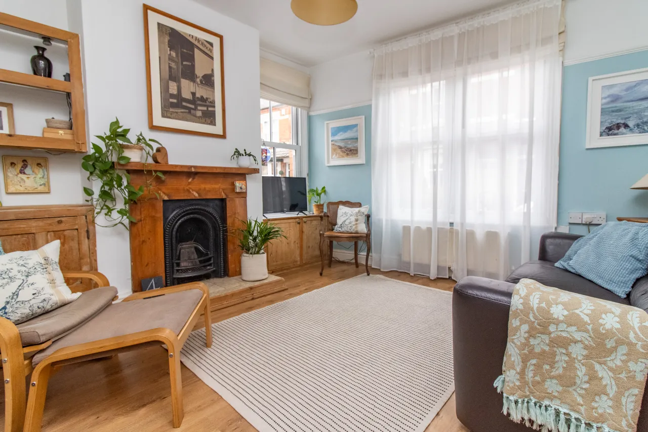 Church Road, Aylestone, Leicester, Leicester, LE2 8LB, photo 2