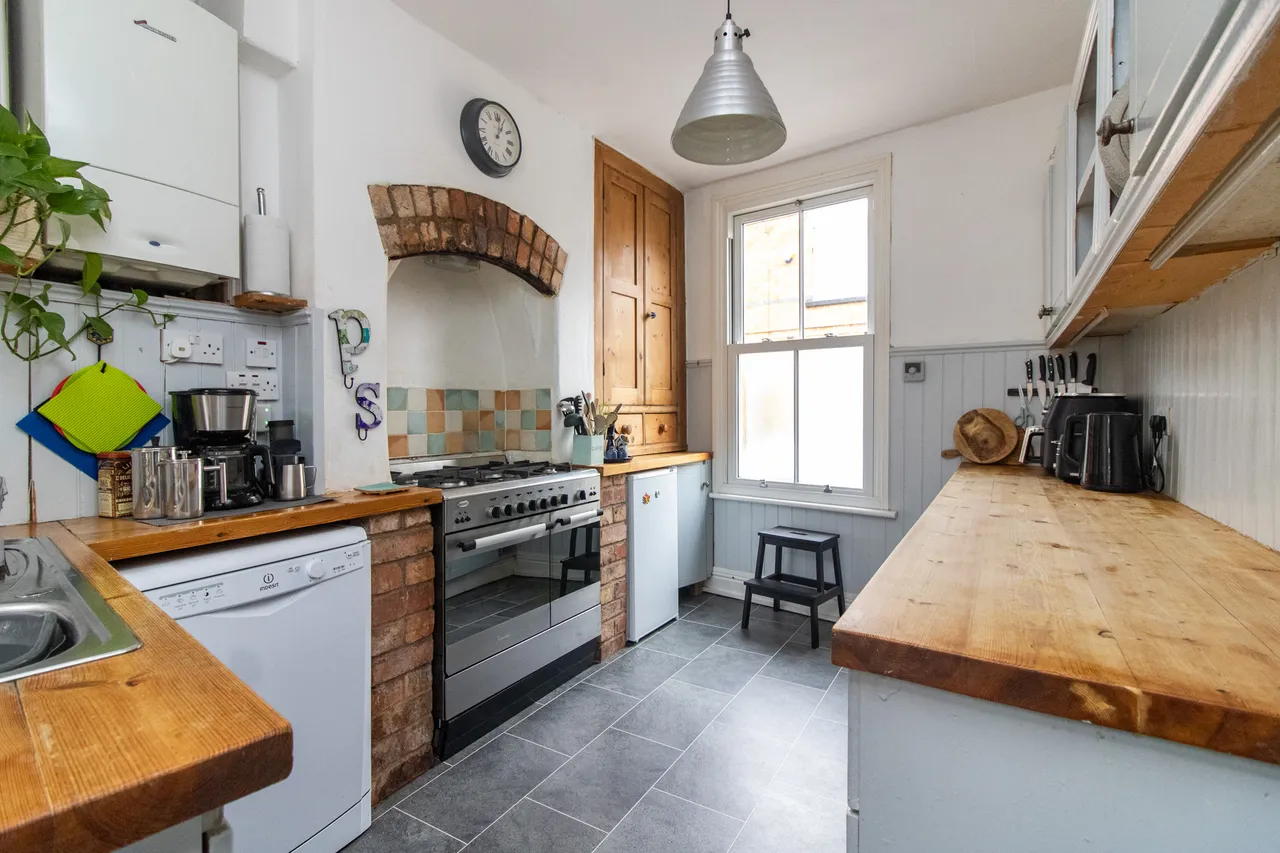 Church Road, Aylestone, Leicester, Leicester, LE2 8LB, photo 4