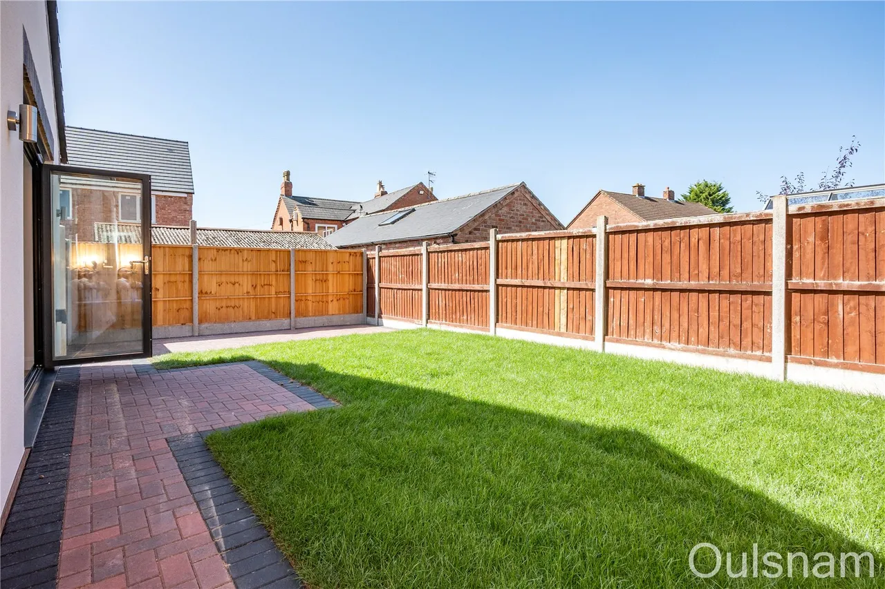 Haynes Close, Catshill, Bromsgrove, Worcestershire, B61 0LX, photo 8